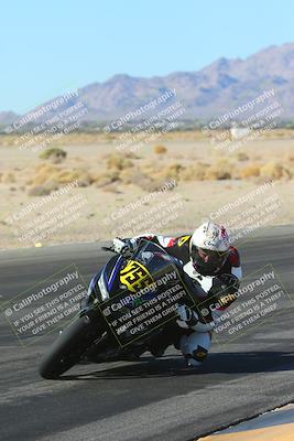 media/Jan-10-2025-CVMA Friday Practice (Fri) [[489e0da257]]/Group 4 and Trackday/Session 2 (Turn 4 Inside)/